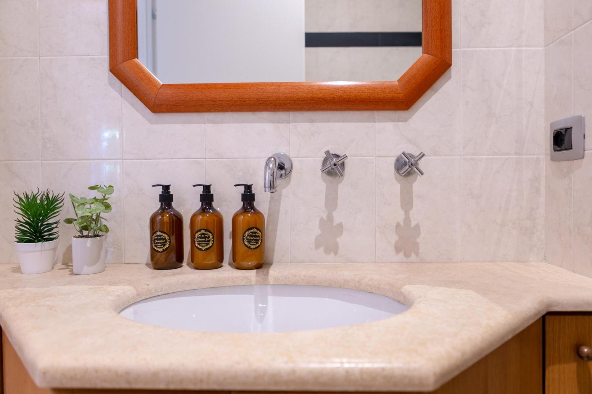 Mustard Apartment S Camillo - Holiday Homes Rome Extérieur photo